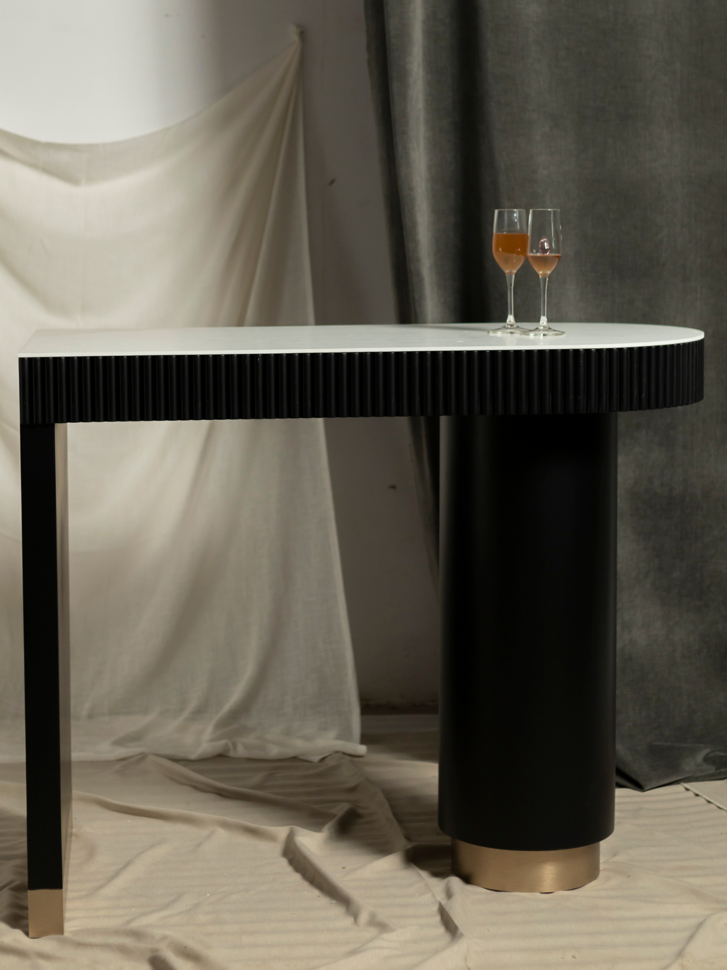 Nero | Console Table