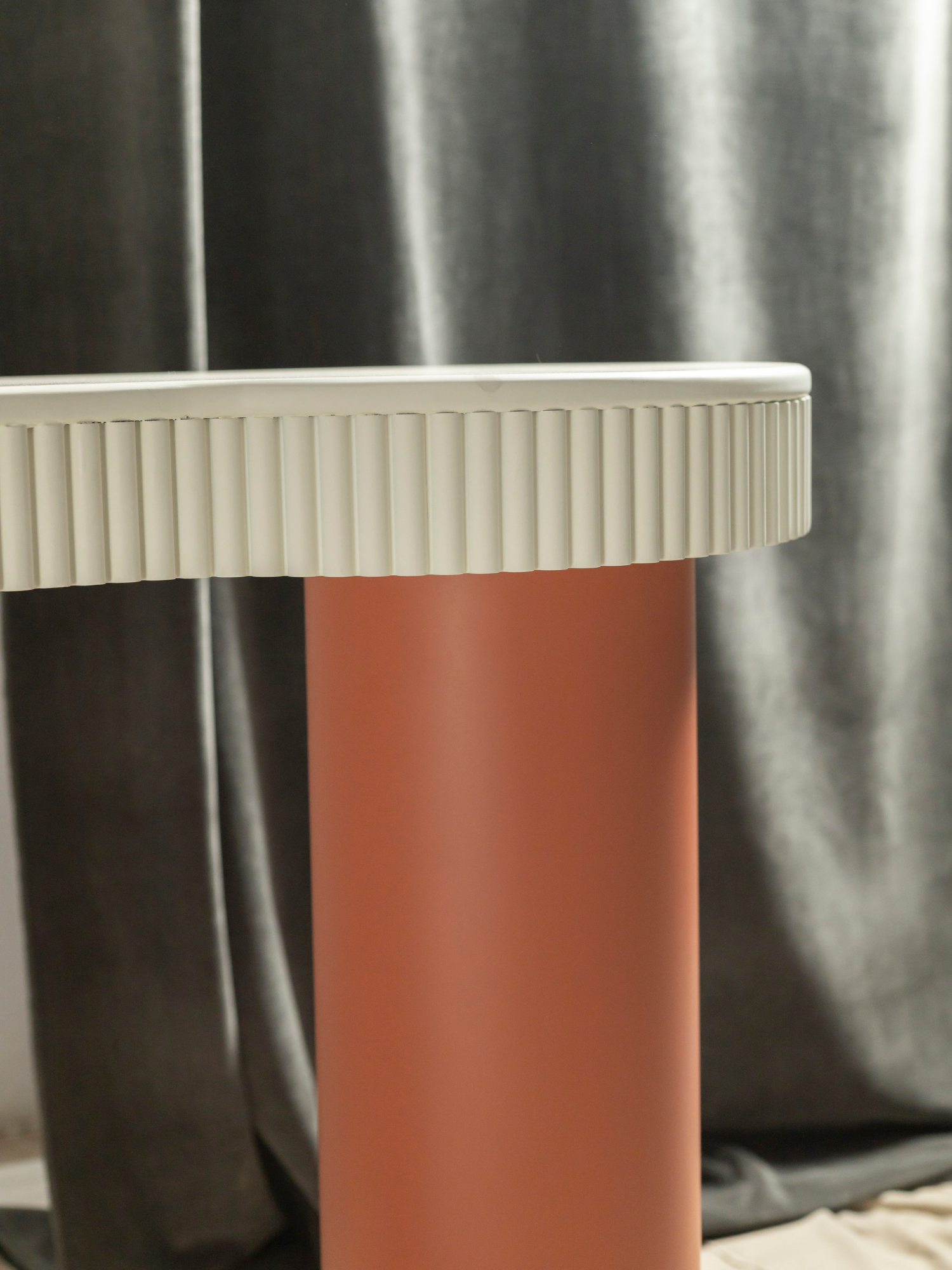 Liora | Console Table