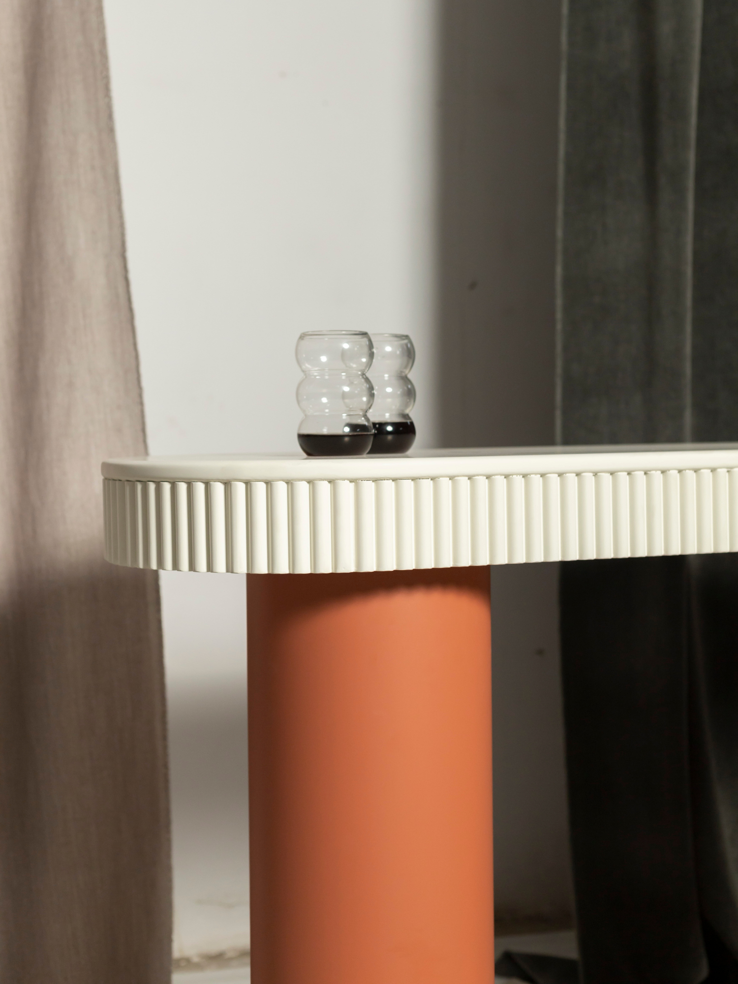 Liora | Console Table